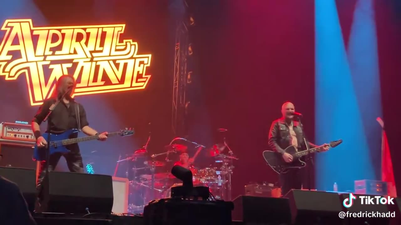 Roller ~ April Wine ( Live )