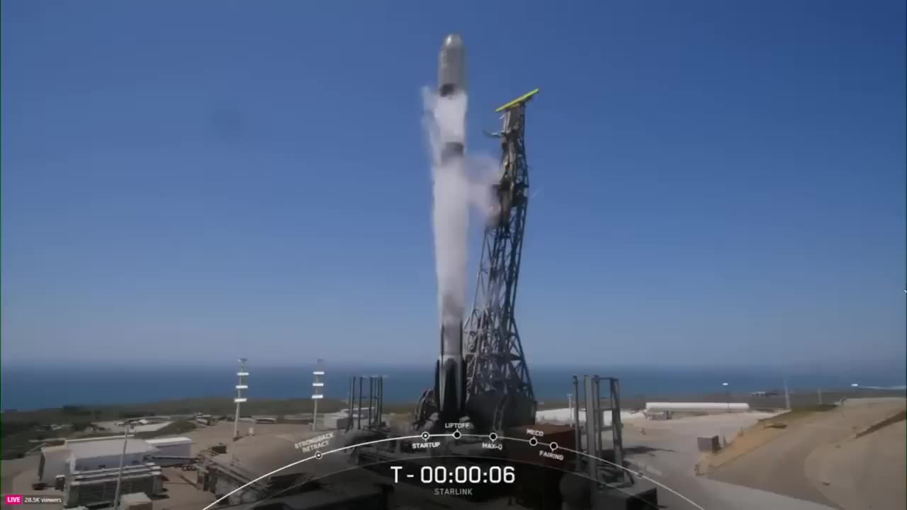 Blastoff! SpaceX launches Starlink satellites from California, nails landing