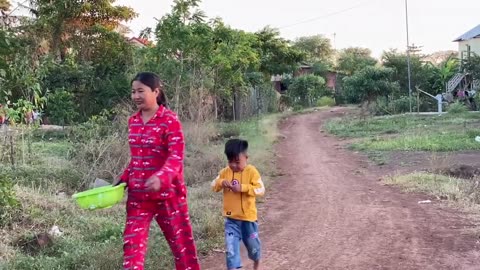 Seyhak pick winter melon - Round Winter Melon Cooking - Prepare food for my family lunch
