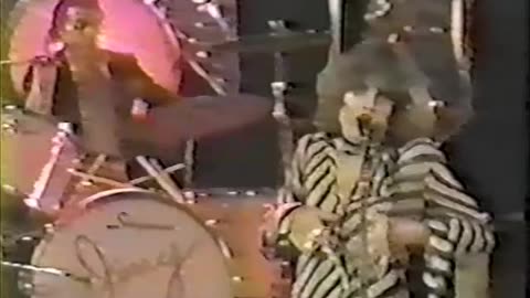 The New York Dolls - Long Beach Auditorium, Long Beach, CA (July 24, 1974)