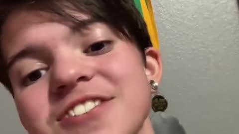 Girl shows off her voice pre and after testosterone.