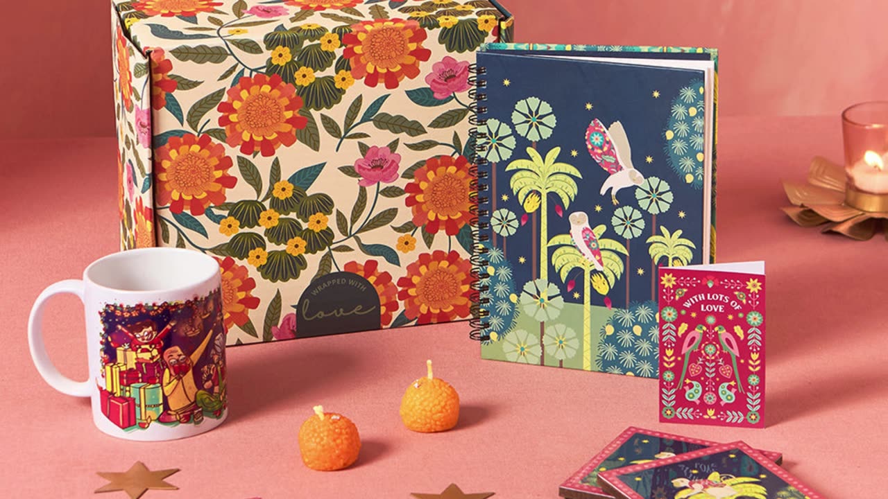 Unique Housewarming Gifts to Brighten Every New Home
