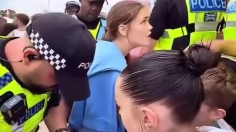 UK Regimes police encircle and terrify kids to make them give their details for flying their flag.