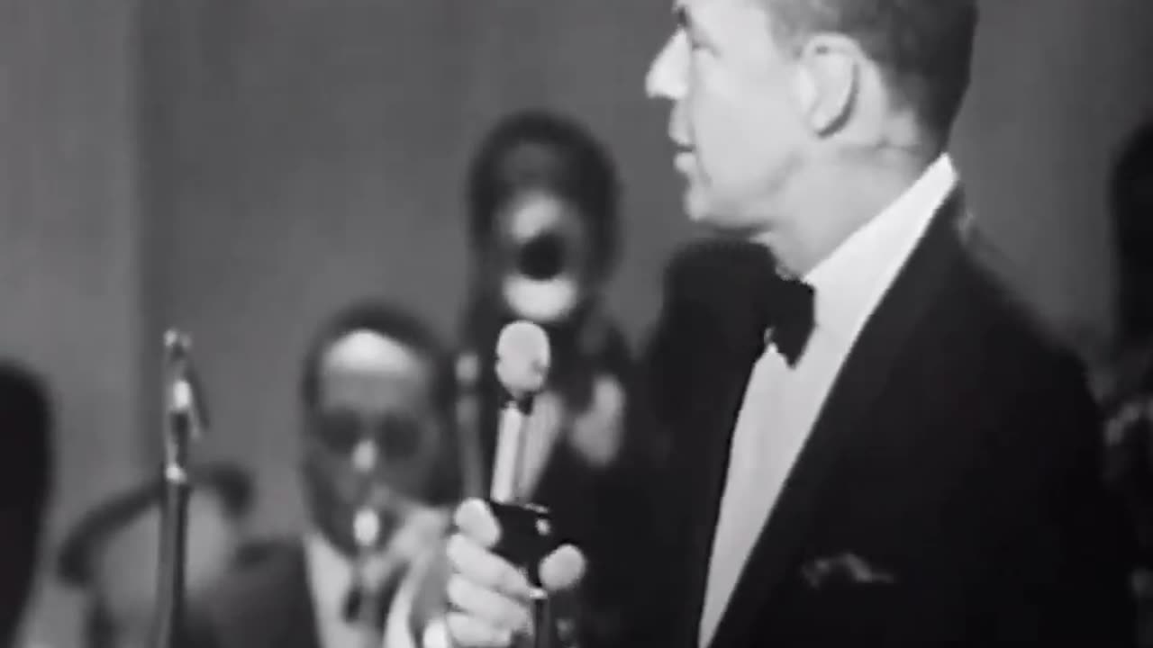 Frank Sinatra - Fly Me To The Moon #classic