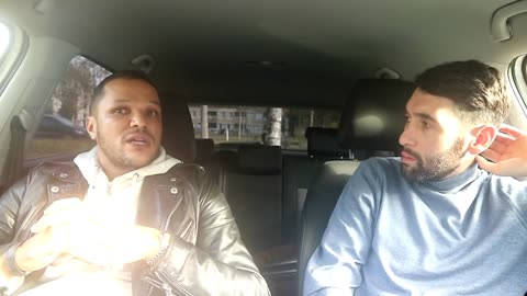 Younes in gesprek met ajax scout die in alberto stegeman kwam