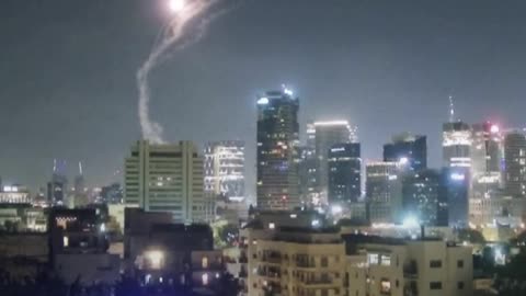 ‼️Irán lanza alrededor de 100 misiles hacia Israel