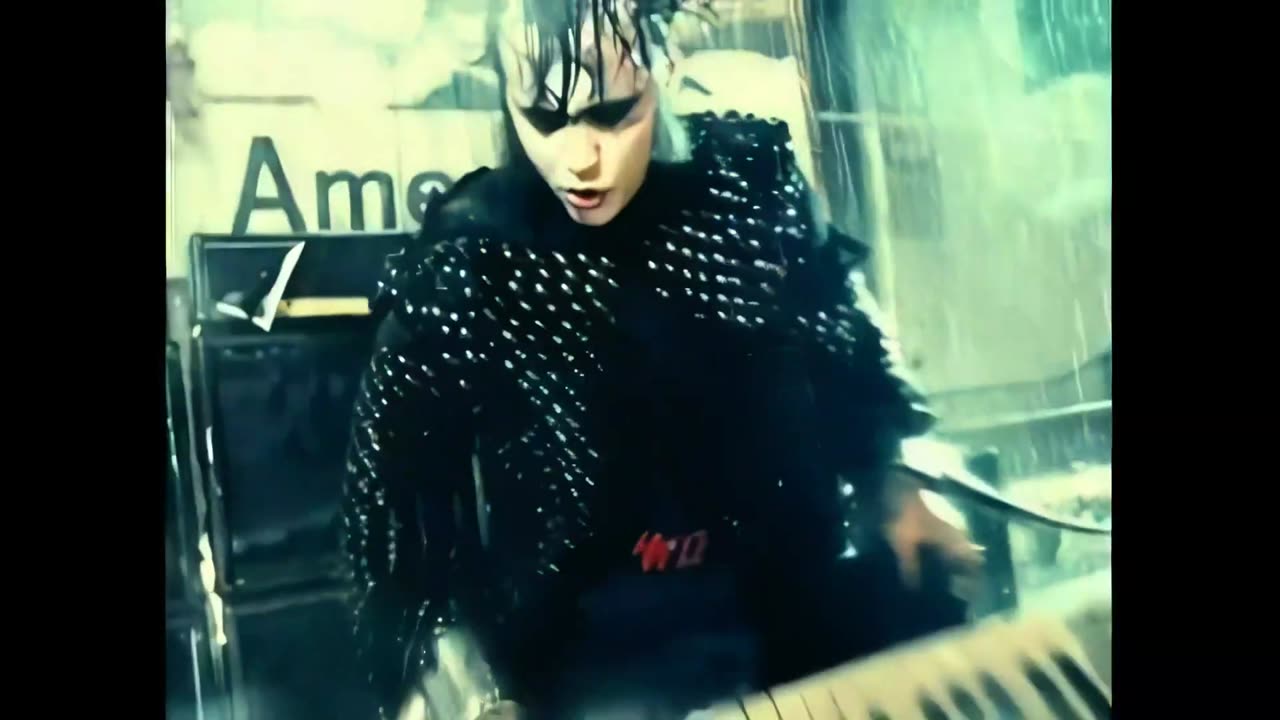 Marilyn Manson - The Fight Song