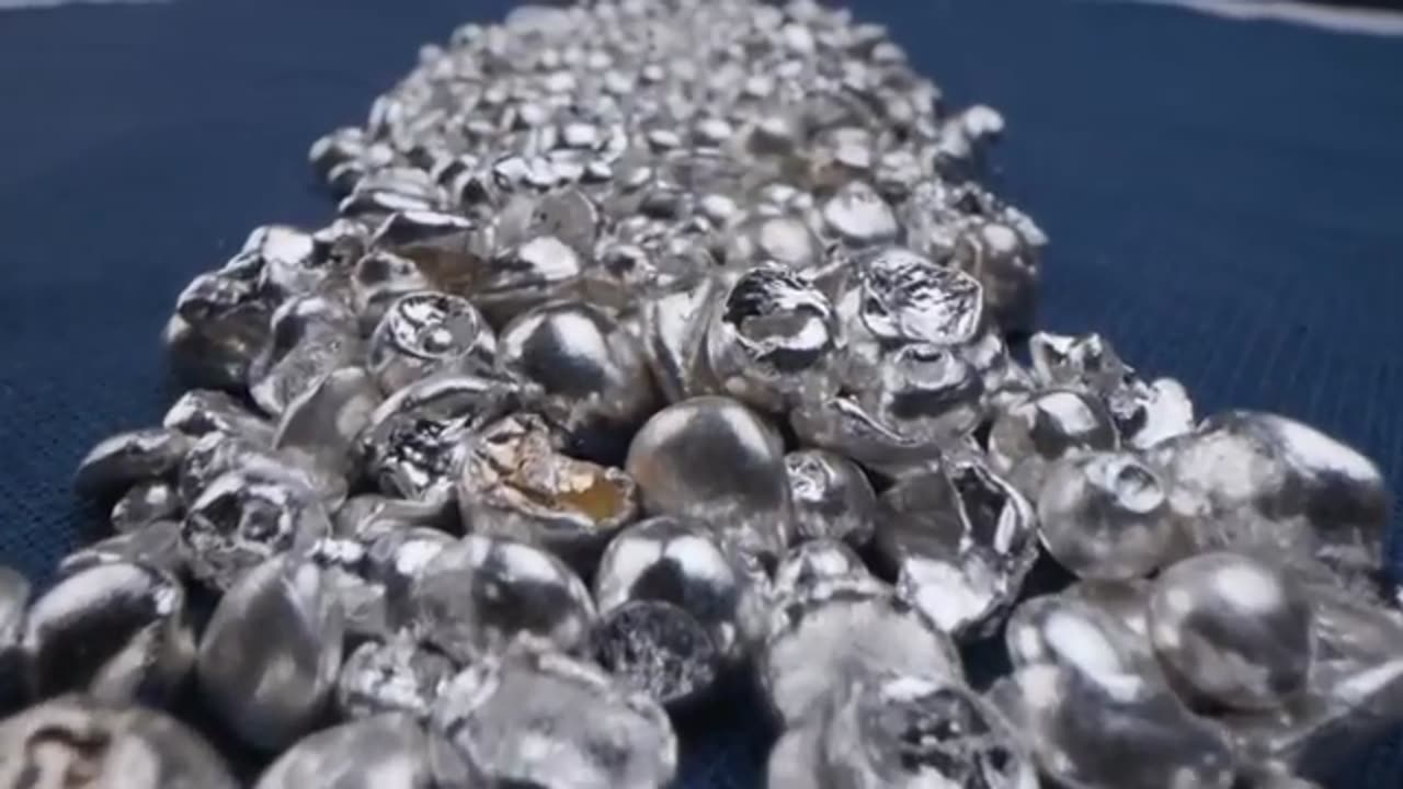 Michael Oliver: Once This Line Breaks, Silver Will Do the Unthinkable