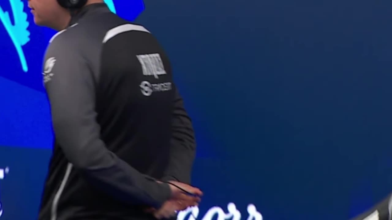 Epic Clutch by Apex Team Vitality vs Team Spirit