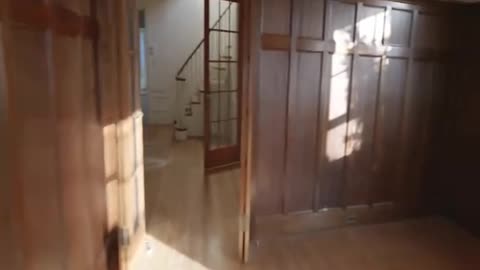 GUY WALKS THROUGH WHAT HE SAYS IS KURT COBAINS HOUSE