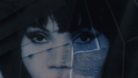 Sandy B - Make The World Go Round (Deep Dish Round The World Remix)