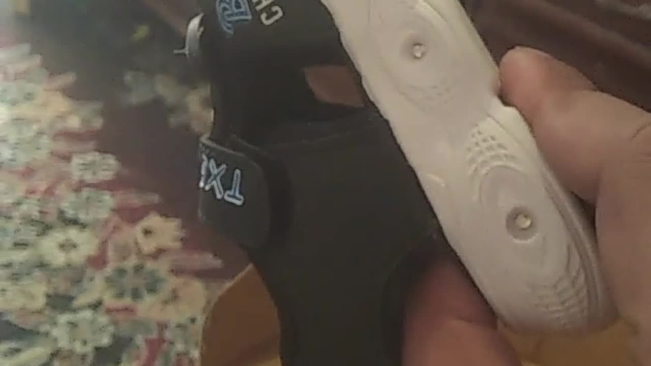 Light blinking shoes