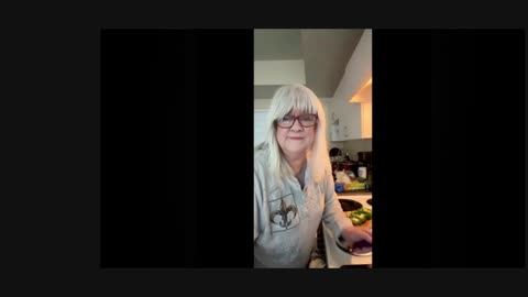 Cooking with Talking in Between - Black Bean Soup