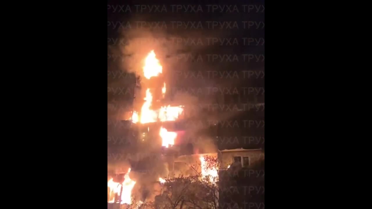 The moment a Russian drone hit a building in Kyiv.