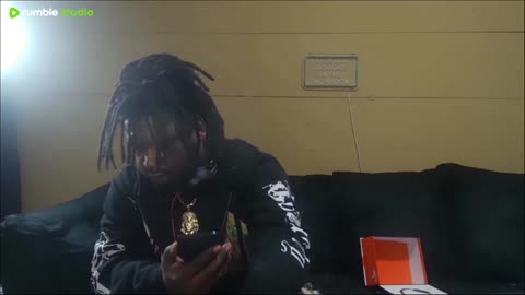 The internet is wild, the world is crazier, and we're reacting to it all - Expect Nothin' for Nothin