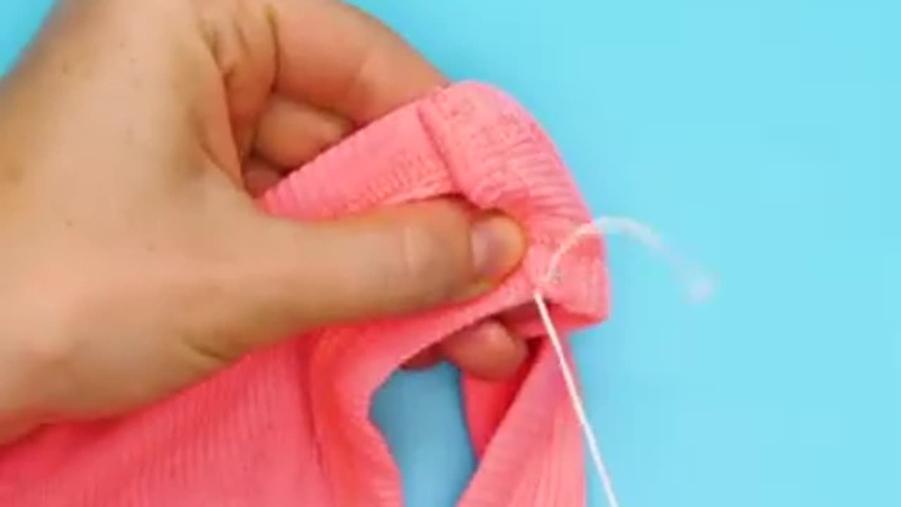 25 BUDGET CLOTHING HACKS YOU HAVE TO TRY