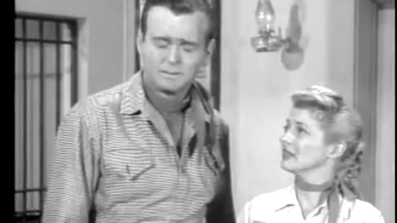 Annie Oakley - SHARPSHOOTING ANNIE