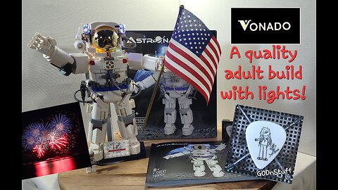 Astronaut building kit with lights