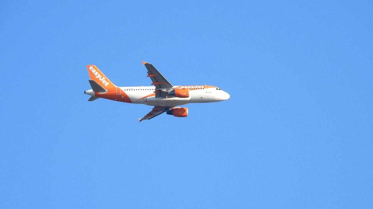 18.Mar.2025 NEUK - easyJet Airbus A319 (G-EZAO) on Crew Training