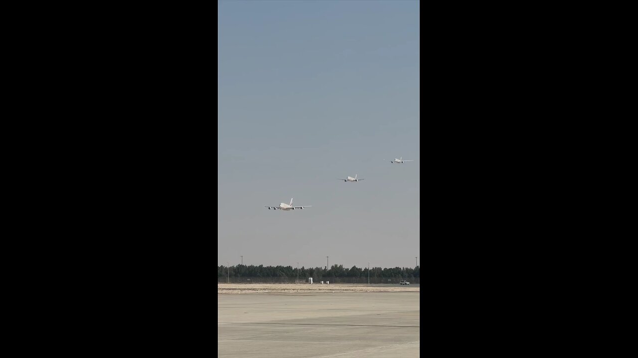 The spectacular opening display to the 2025 Dubai Airshow.