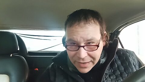 LA FAMOSA PENDOLARE DEL 2023 UNA STALKER?