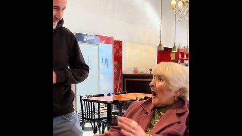 La sorpresa que derritió el corazón de una abuela