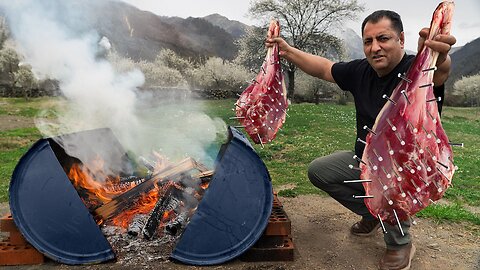 Tender inside, crispy on the outside — this is how lamb should be cooked. 🤤 Would you try a bite? 👇