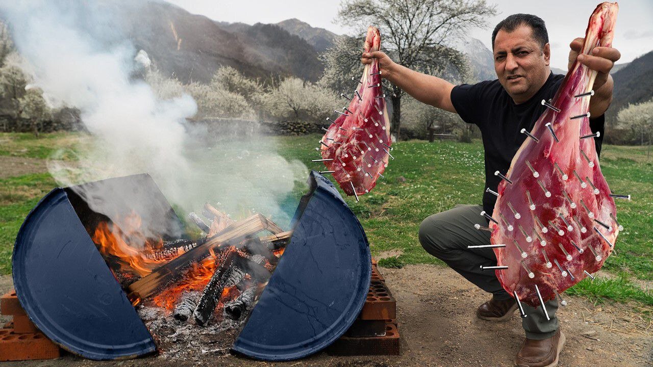 Tender inside, crispy on the outside — this is how lamb should be cooked. 🤤 Would you try a bite? 👇