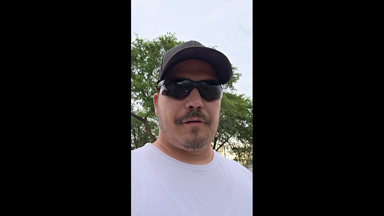 BULL SHIT A FOOT
