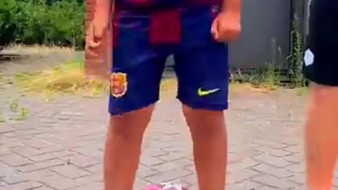 Viral: MINI LAMINE YAMAL LEARNS VIRAL FOOTBALL SKILLS!!