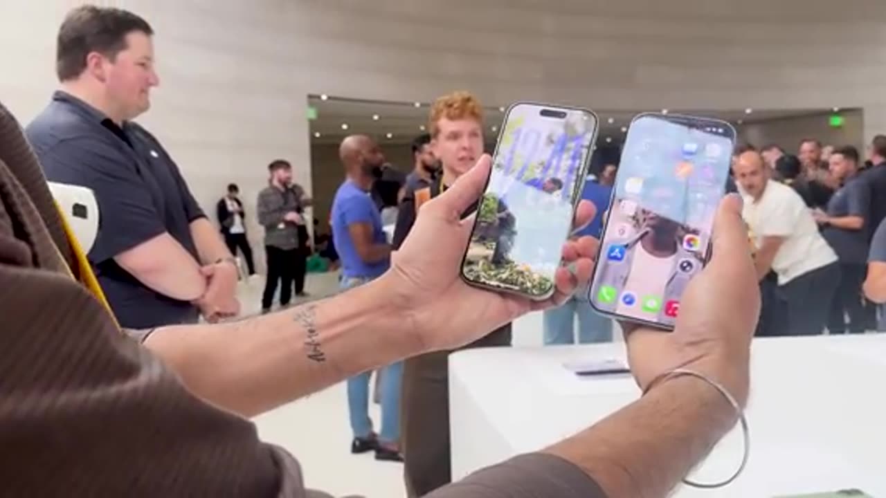 Shocking: iPhone 17, iPhone Air & iPhone 17 Pro Max Hands On & First Look ⚡120Hz