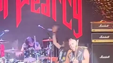 Stephen pearcy ( live)