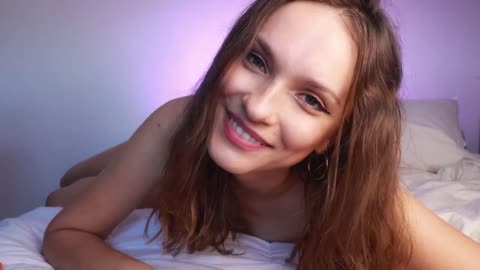 ASMR Girlfriend Checks if You Have Lice and Cuts Your Hair in Bed ❤️