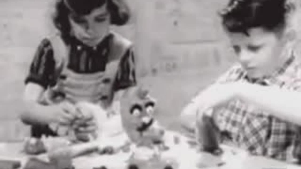 Commercial - Mister & Mrs.Potatohead by Hasbro
