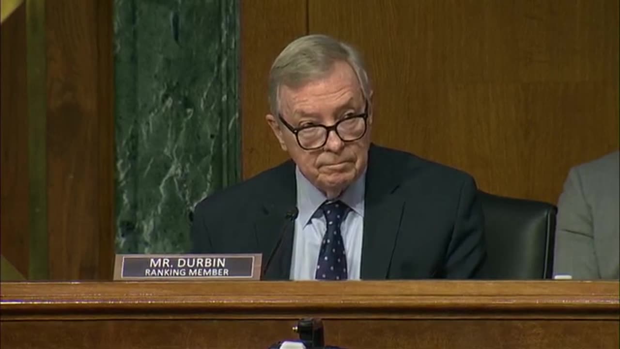 Dem Senator Chews Up Minute Of Biden Cover-Up Hearing Playing Edited Montage Of Trump