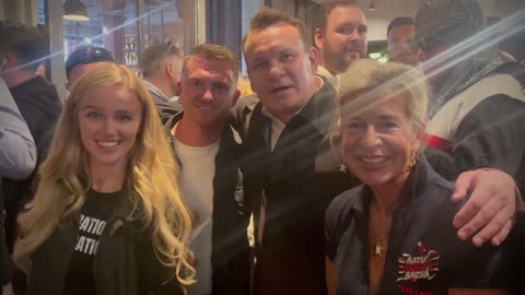 Dominik Tarczyński MEP @D_Tarczynski · Together in London!