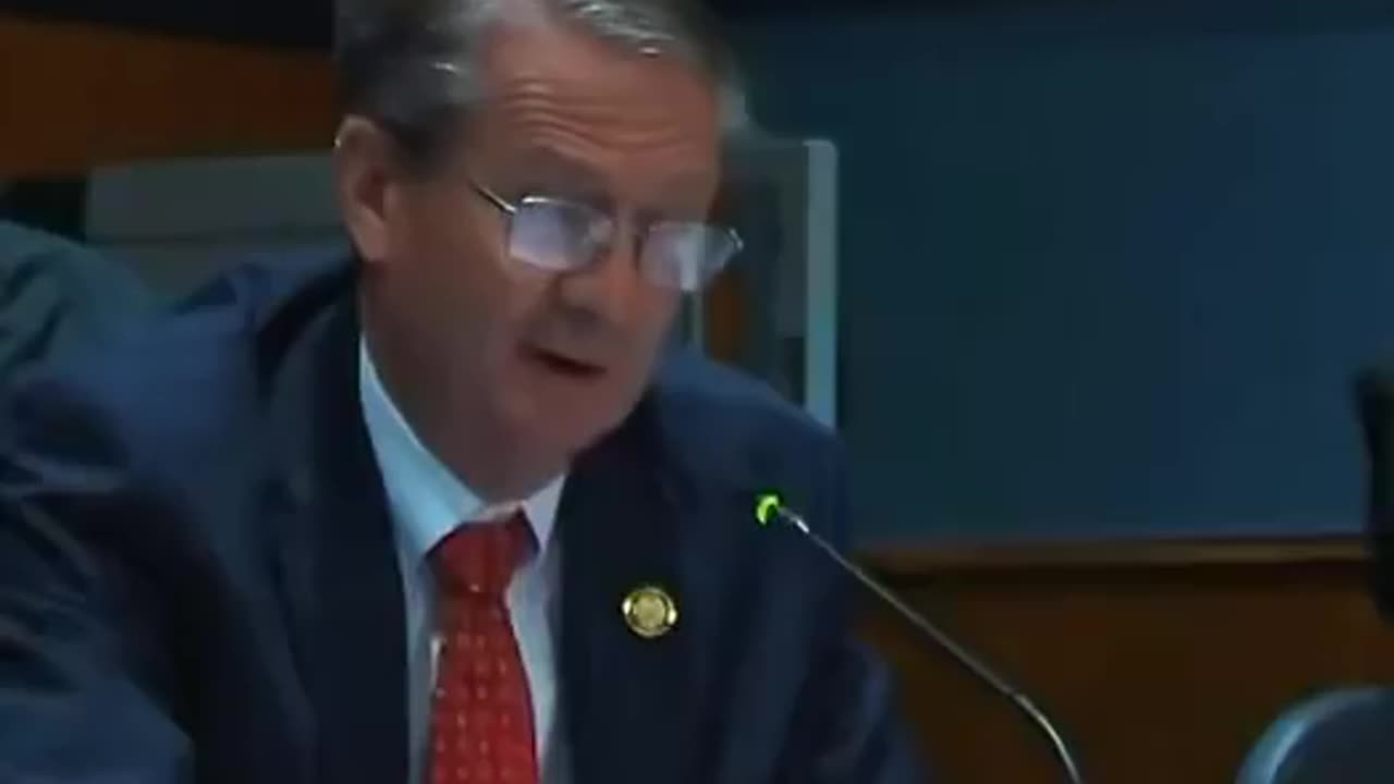 Witness CONFIRMS Politicians' Families Make Money off Fed Gov, answering Rep Tim Burchett question