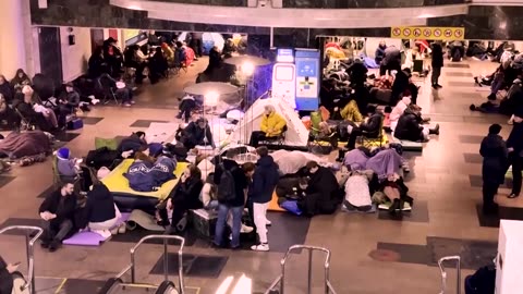 Explosions light up Kyiv sky as Russia attacks Ukrainian capital