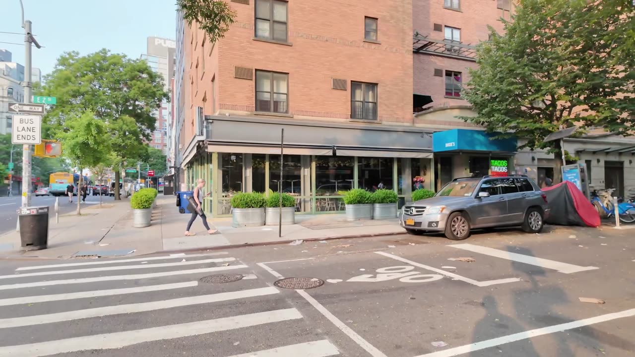 New York City LIVE Walking (chat on YouTube)