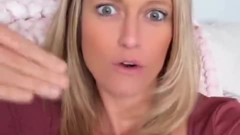 🚨 SHE NAILED IT! “You wouldn't catch me 20 FEET between ICE