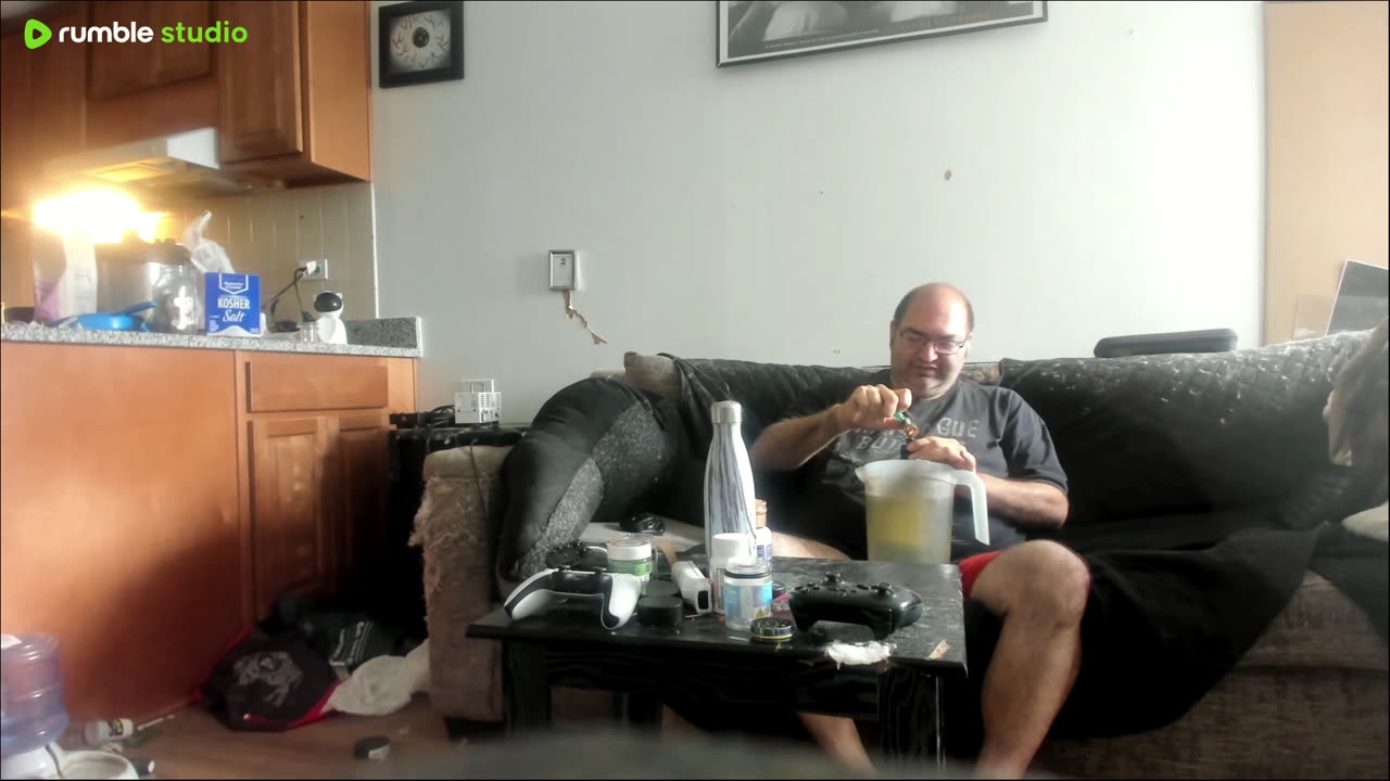 Smoking JEWISH weed live on tape