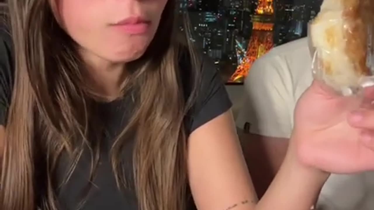 Sophie Rain & Peter Try 7-11 Food In Tokyo