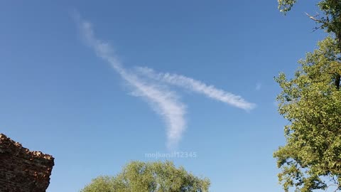Dziwna chmura czy chemtrails ?