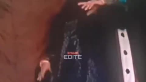 Poopjeeta pretended to be a Muslim but forgot to remove pictures of Hindu Gods!