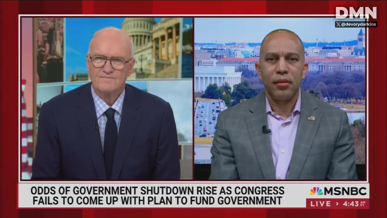 Hakeem Jeffries gets asked an off-script question on MSNBC.
