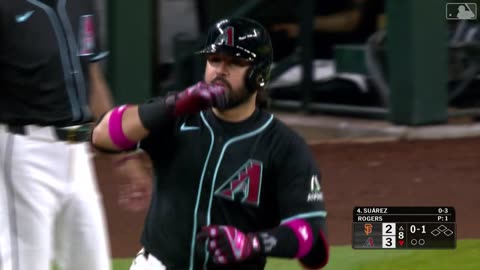 Eugenio Suárez volvió a sus andanzas