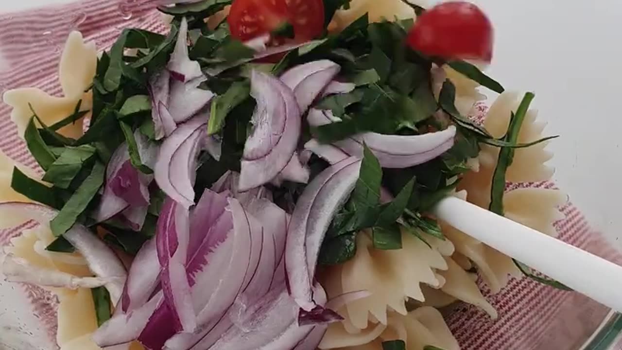Pack lunch with me 😋 _asmr _lunch _lunchbox _shorts _bentobox _lifestyle _food _satisfying _foodie