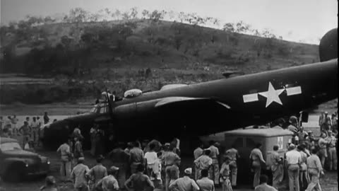 AIR WAR IN THE PACIF... - AIR WAR IN THE PACIFIC ; RAID ON WEWAK, NEW GUINEA ; HANSA B - 111-adc-306