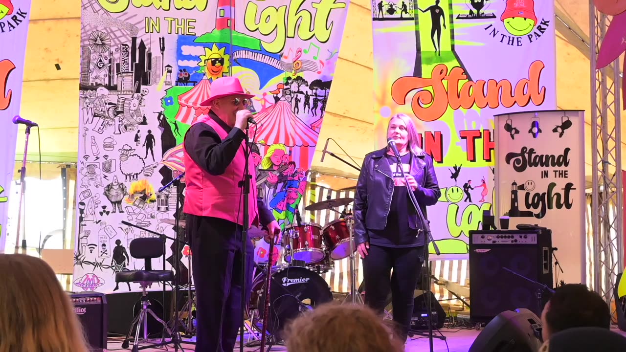 Mad Mix & the Resistance - Stand in the light Festival 2025