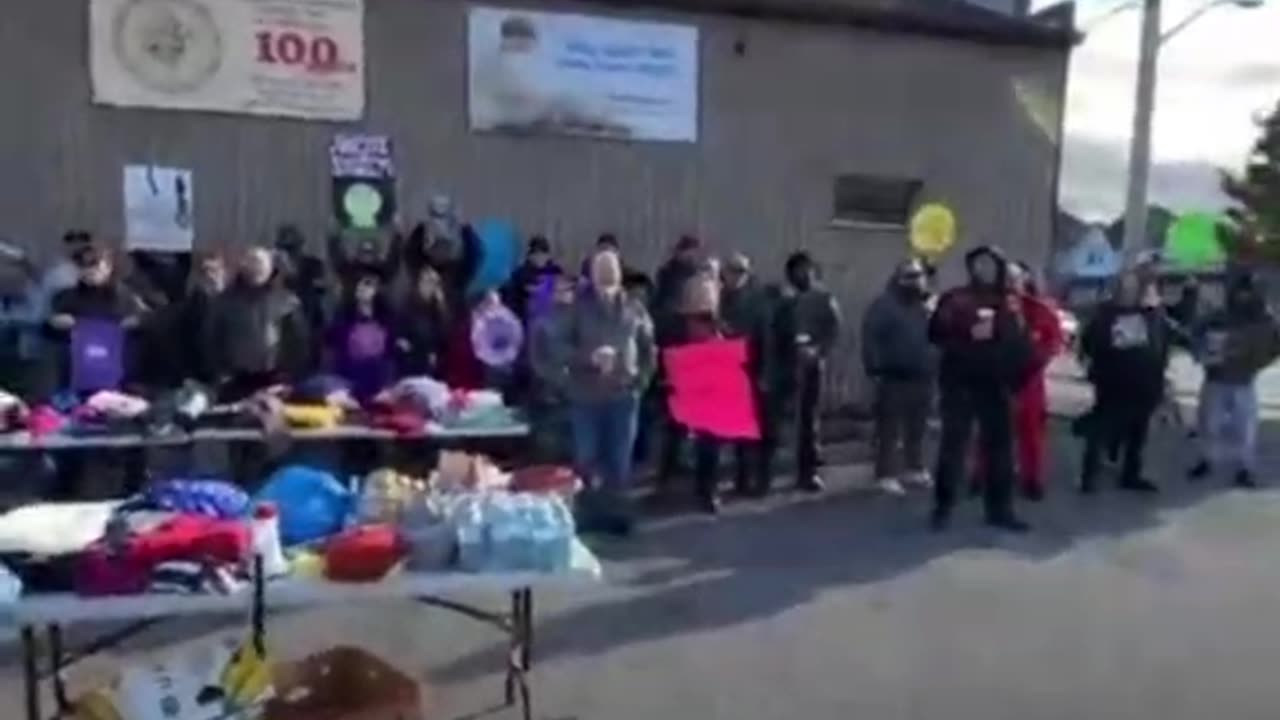 Bam Bam and His Back Up continuing their mission of spreading awareness on pedos in local communities